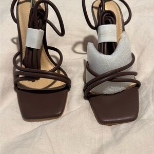 Elegant Brown Strappy Women's Sandals